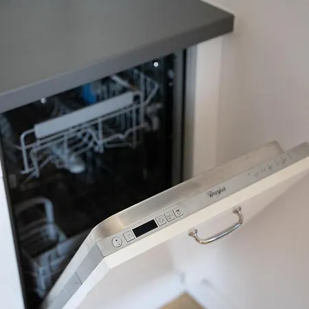 Wilanow Area - Balcony & Parking - By Rentujemy Apartman
