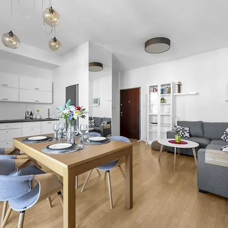 Wilanow Area - Balcony & Parking - By Rentujemy Apartman *