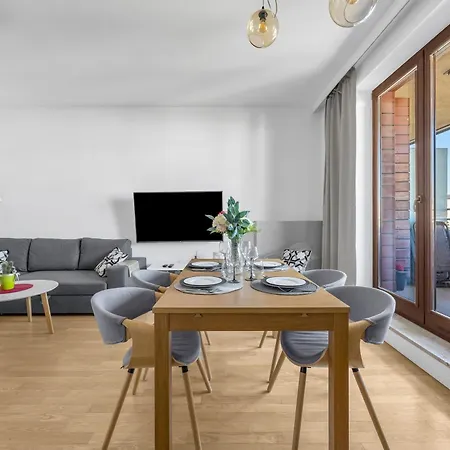 Apartman Wilanow Area - Balcony & Parking - By Rentujemy *