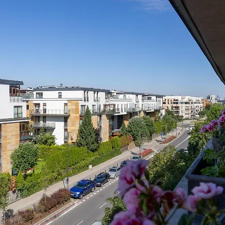 Apartman Wilanow Area - Balcony & Parking - By Rentujemy